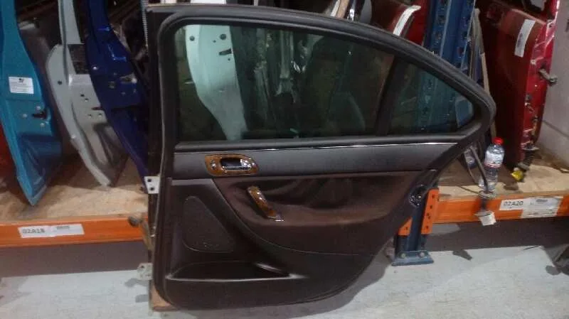 Puerta Trasera Derecha para Peugeot 607 (S1)