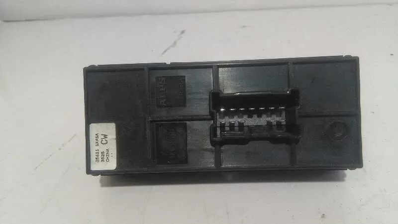 Mando Elevalunas Delantero Derecho para Nissan Juke (F15)