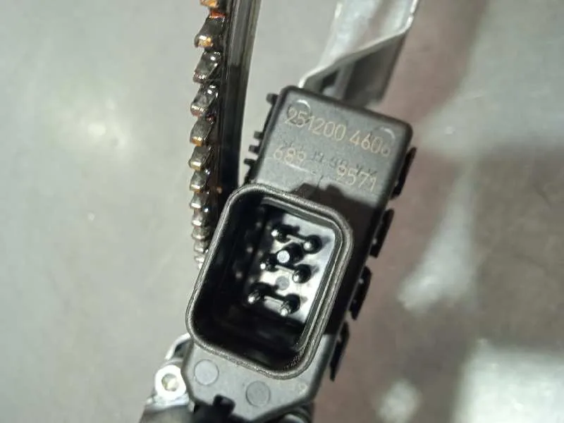 Elevalunas Delantero Izquierdo para Opel Astra H Ber.
