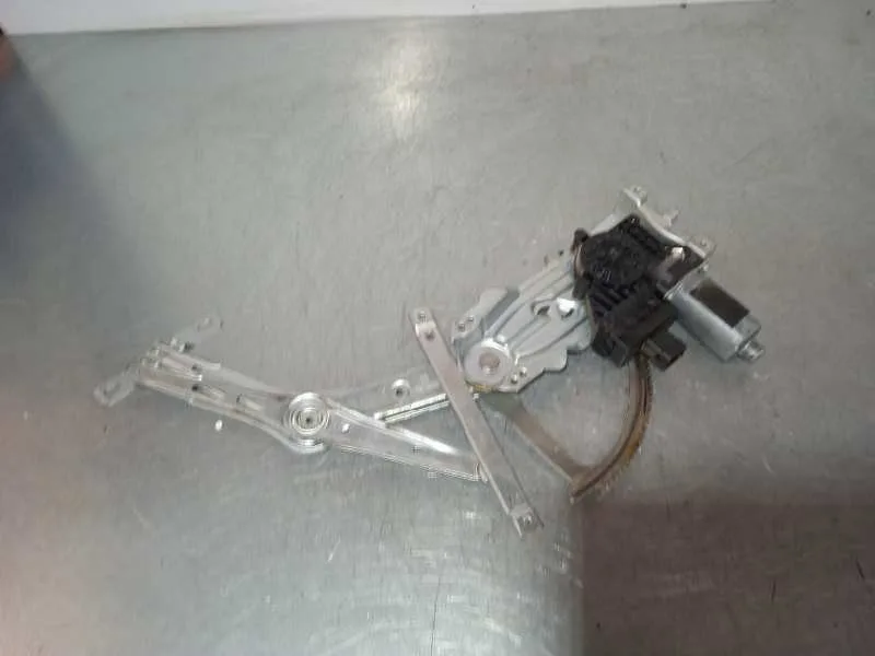 Elevalunas Delantero Izquierdo para Opel Astra H Ber.