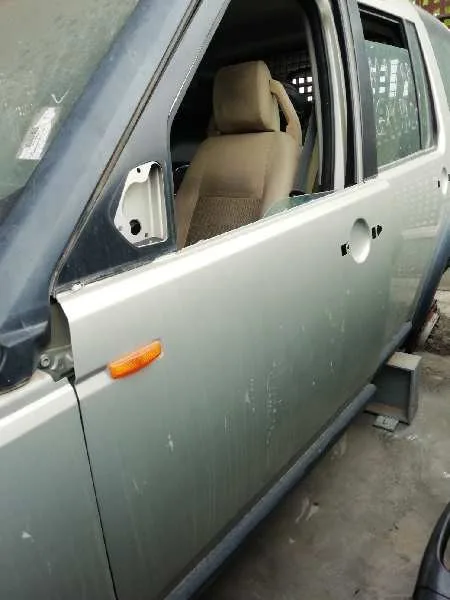 Puerta Delantera Izquierda para Land Rover Discovery