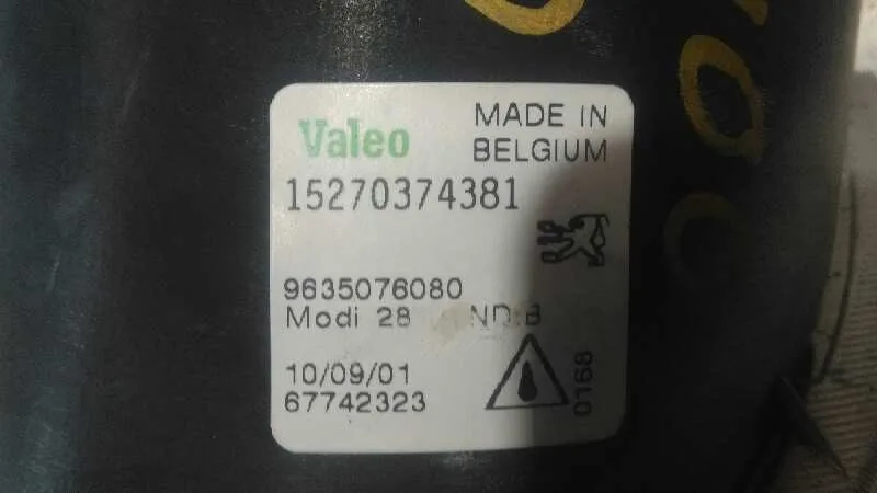 Faro Antiniebla Derecho para Peugeot 206 Cc