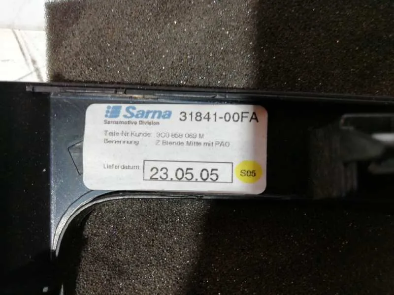 Consola Central para Volkswagen Passat Berlina (3C2)