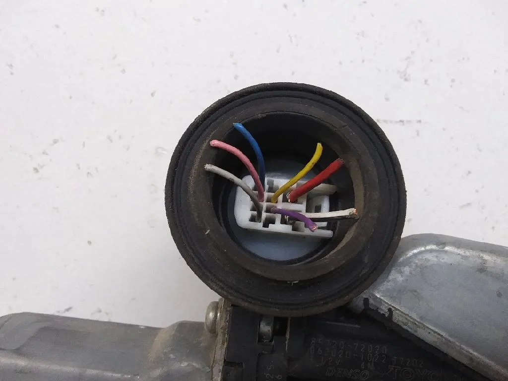 Elevalunas Trasero Izquierdo para Toyota Prius (Nhw30)