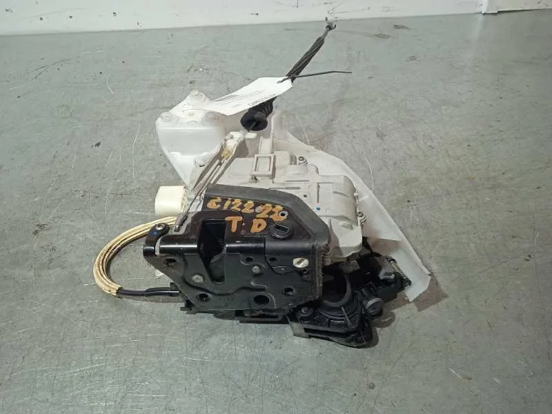 Cerradura Puerta Trasera Derecha para Volkswagen Passat Variant (365)