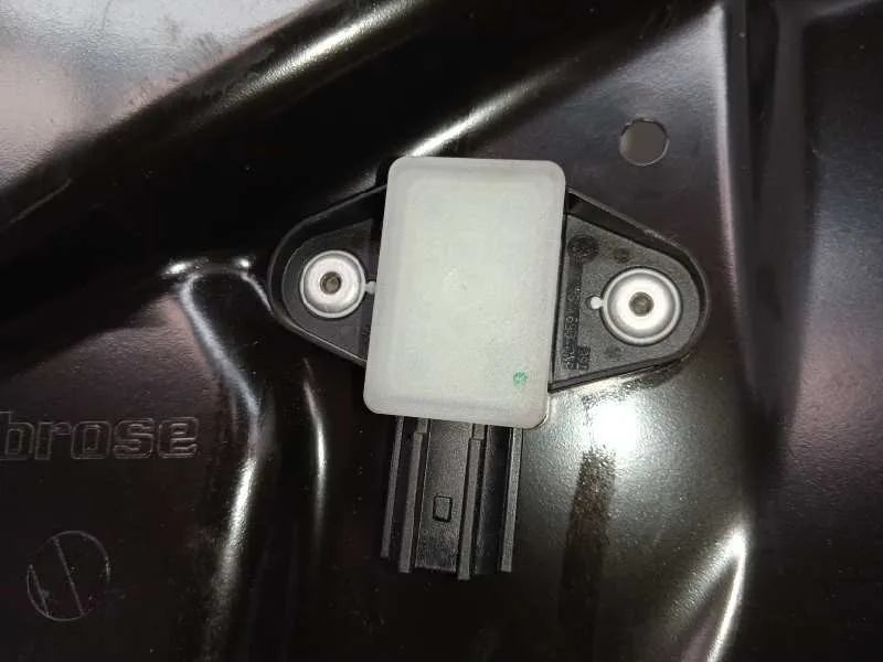 Elevalunas Delantero Izquierdo para Volkswagen Passat Variant (365)