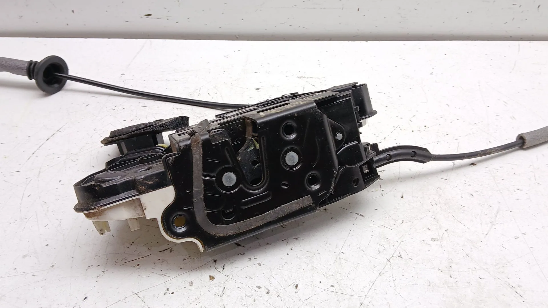 Cerradura Puerta Delantera Izquierda para Skoda Octavia Lim. (5E3)