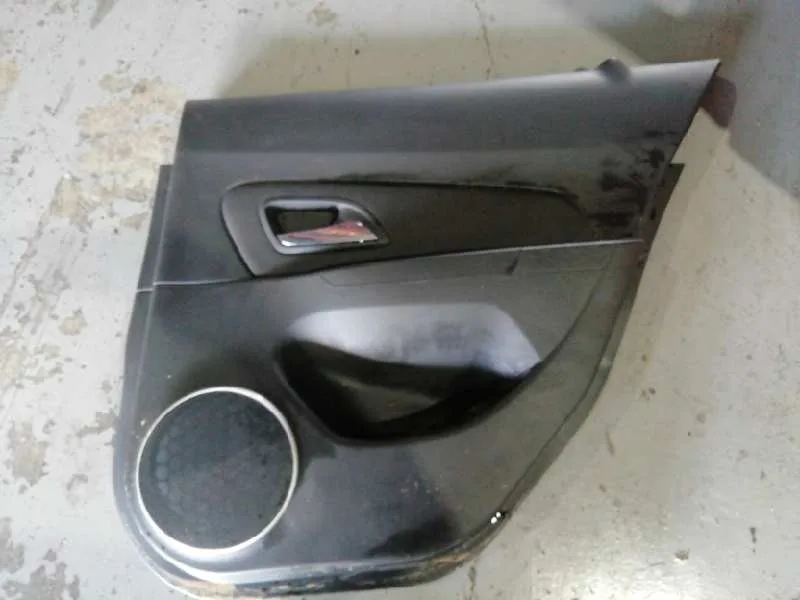 Guarnecido Puerta Trasera Derecha para Chevrolet Cruze