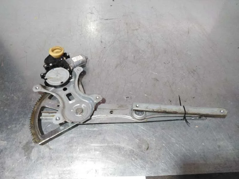Elevalunas Trasero Derecho para Toyota Corolla Verso (R1)
