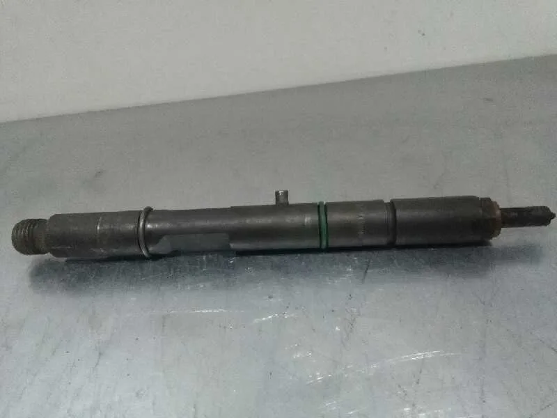 Inyector para Volkswagen Passat Berlina (3B2)