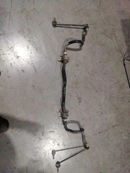 Barra Estabilizadora Delantera para Nissan Pulsar (C13)