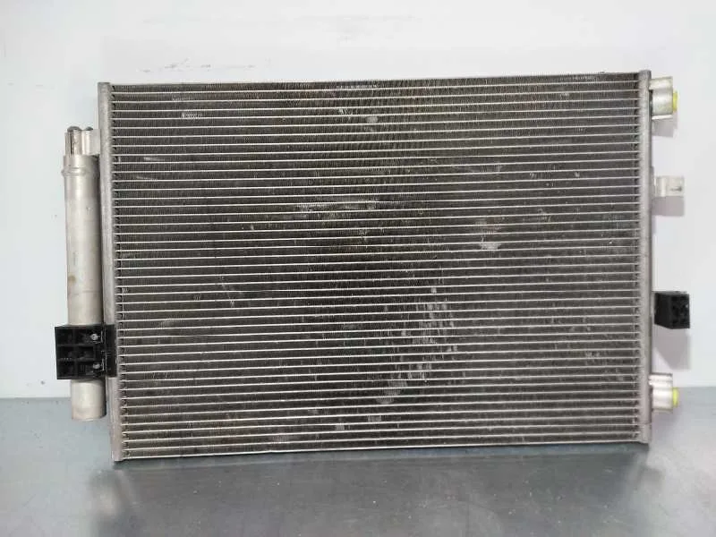 Condensador / Radiador Aire Acondicionado para Ford Focus Lim. (Cb8)