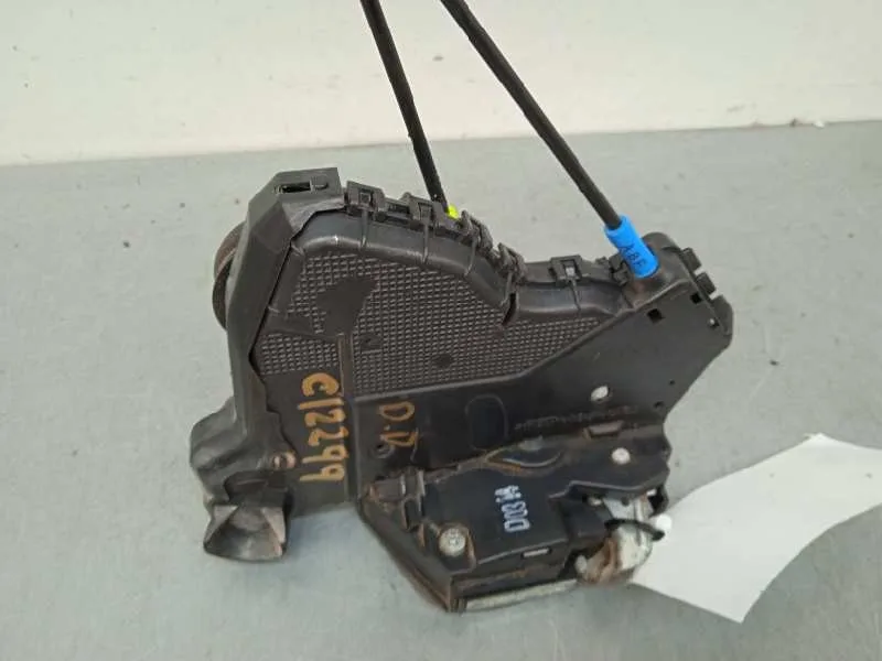 Cerradura Puerta Delantera Derecha para Toyota Auris