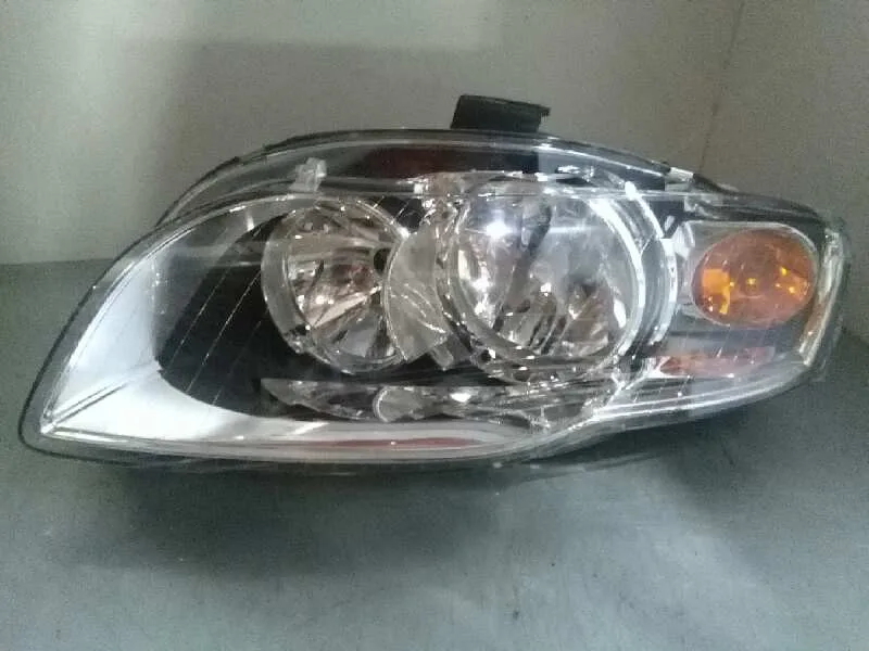 Faro Izquierdo para Audi A4 Berlina (8E)