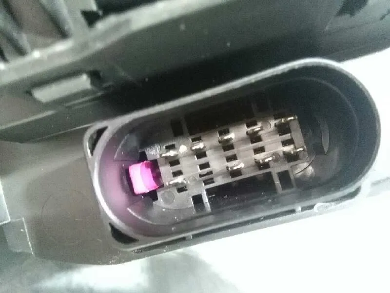 Faro Izquierdo para Audi A4 Berlina (8E)