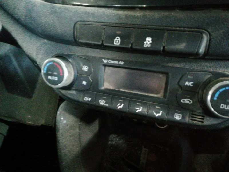 Mando Climatizador para Kia Cee'd