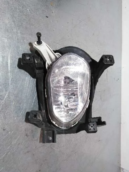 Faro Antiniebla Izquierdo para Kia Cee'd