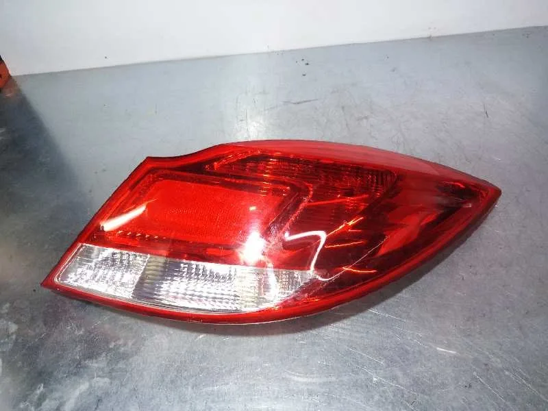 Piloto Trasero Derecho para Opel Insignia Berlina