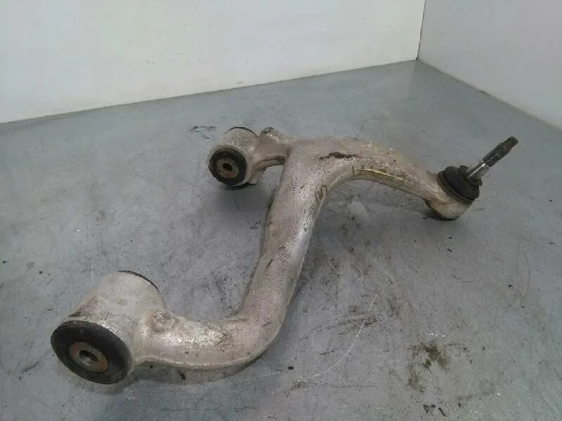 Brazo Suspension Superior Delantero Derecho para Mercedes-Benz Clase M (W163)