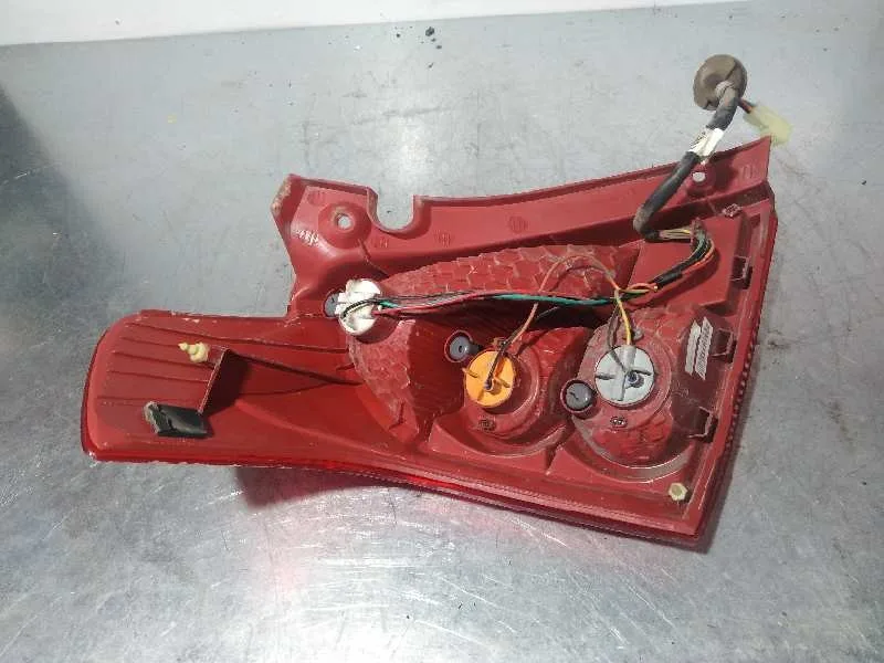 Piloto Trasero Derecho para Suzuki Swift Berlina (Mz)
