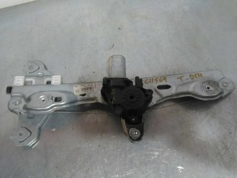 Elevalunas Trasero Derecho para Nissan Pulsar (C13)