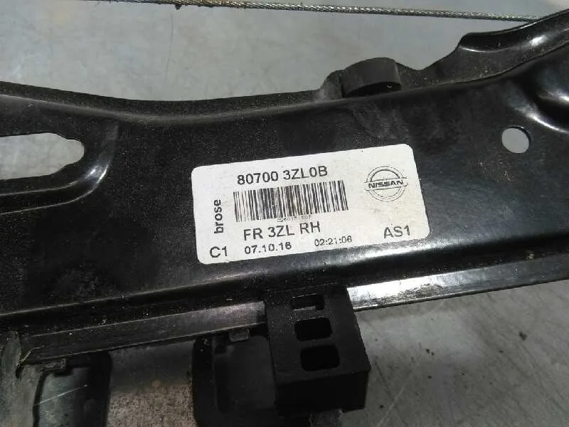 Elevalunas Delantero Derecho para Nissan Pulsar (C13)