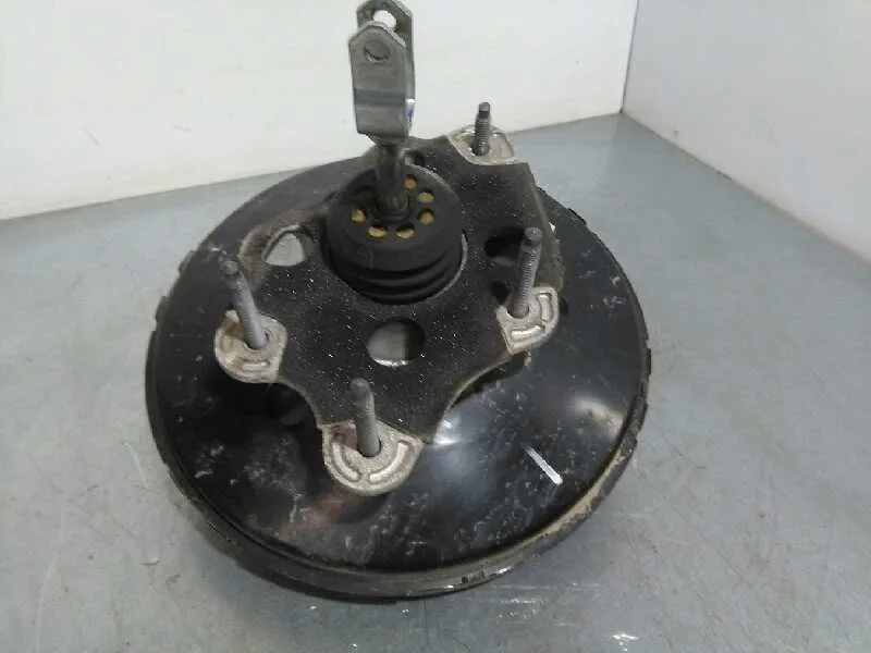 Servofreno para Nissan Pulsar (C13)