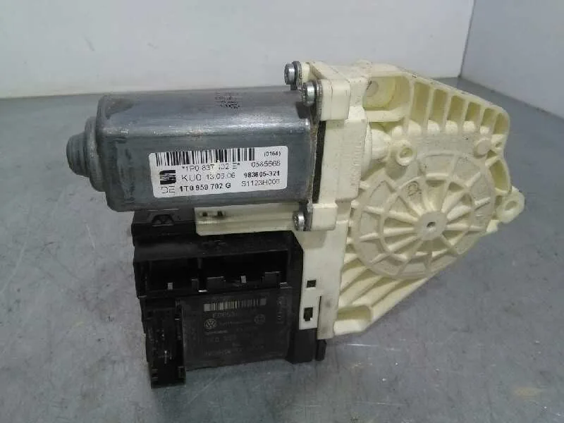 Motor Elevalunas Delantero Derecho para Seat Leon (1P1)