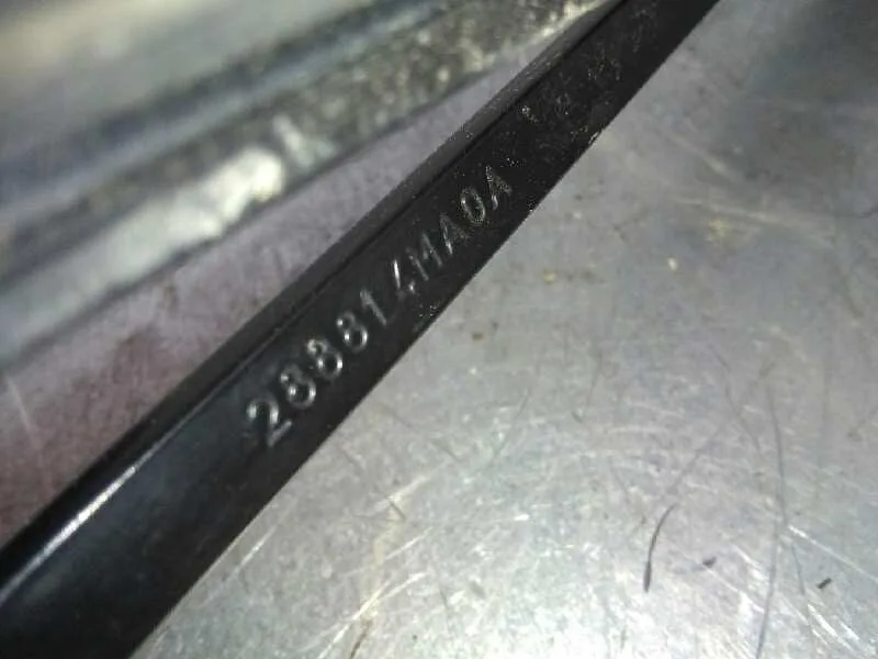Brazo Limpia Delantero Izquierdo para Nissan Pulsar (C13)