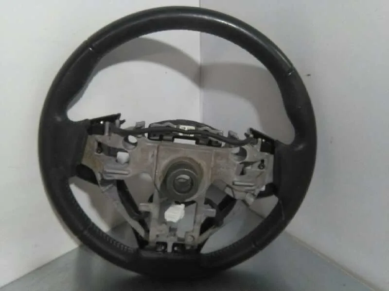 Volante para Nissan Pulsar (C13)