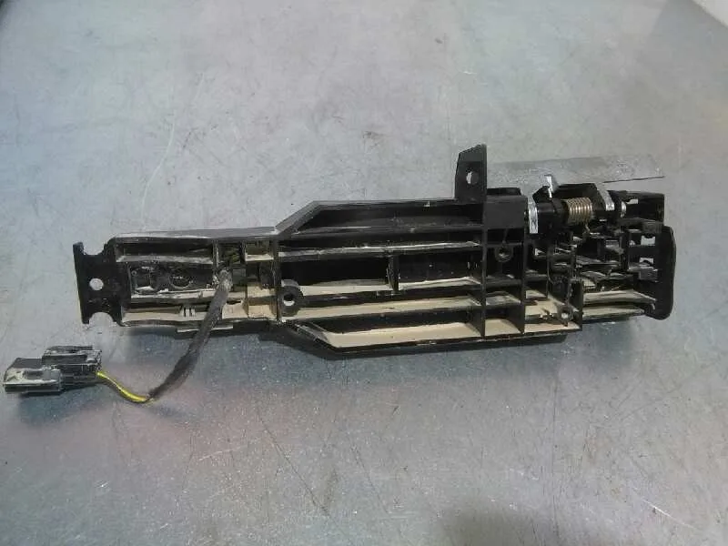 Maneta Exterior Delantera Derecha para Nissan Pulsar (C13)