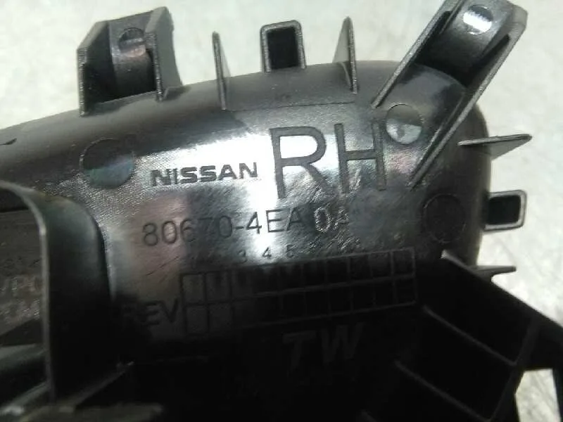 Maneta Interior Trasera Derecha para Nissan Pulsar (C13)