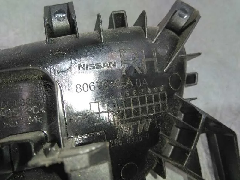 Maneta Interior Delantera Derecha para Nissan Pulsar (C13)