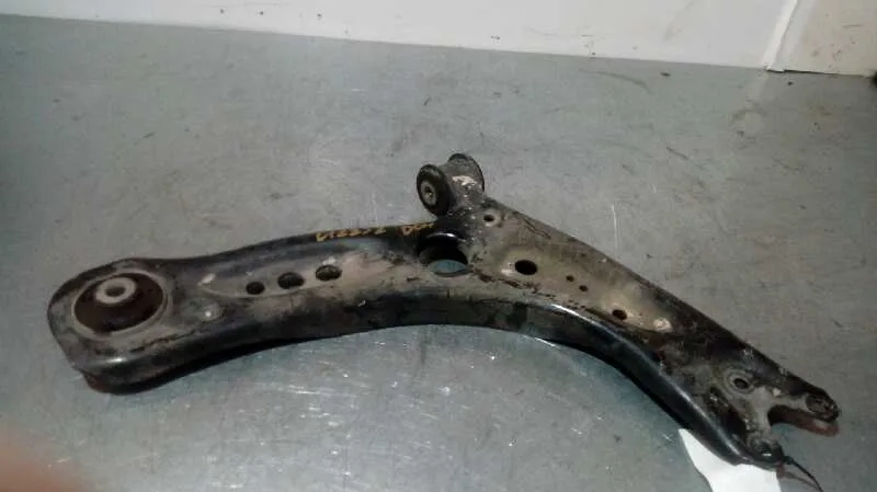 Brazo Suspension Inferior Delantero Derecho para Skoda Octavia Lim. (5E3)