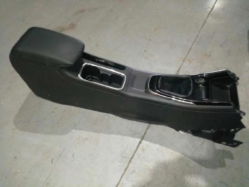 Consola Central para Nissan Pulsar (C13)
