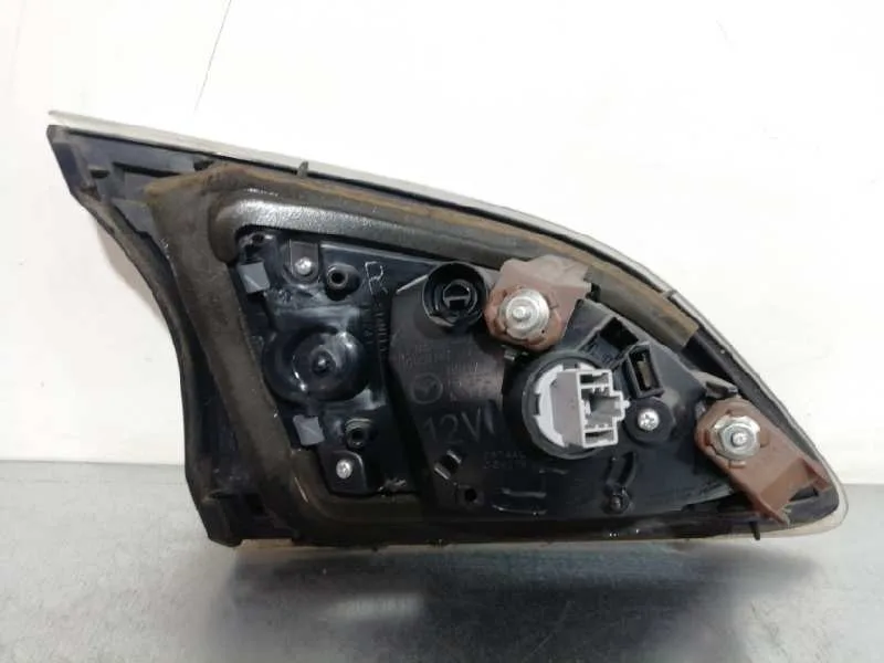 Piloto Trasero Derecho Interior para Mazda 3 Lim. (Bl)