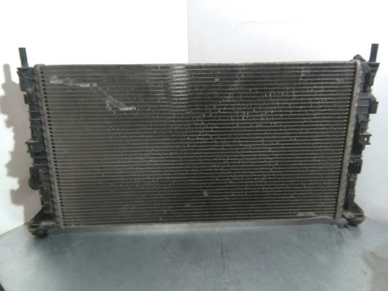 Radiador Agua para Mazda 3 Berlina (Bk)