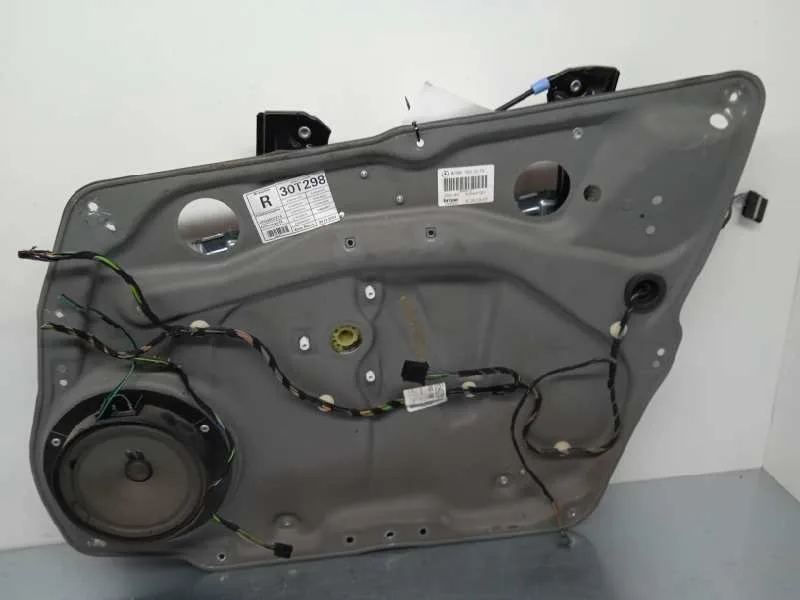 Elevalunas Delantero Derecho para Mercedes-Benz Clase A (W169)
