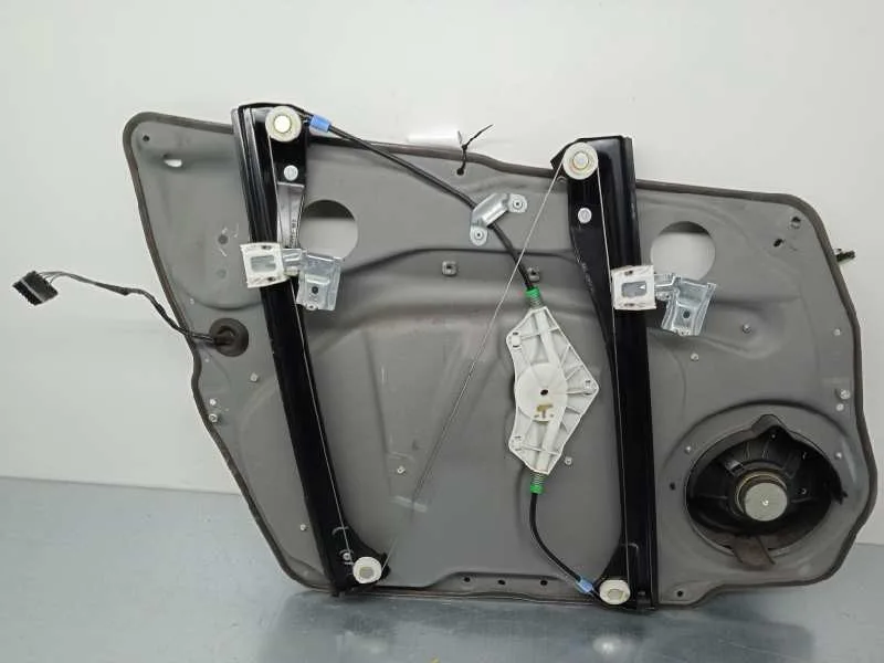 Elevalunas Delantero Derecho para Mercedes-Benz Clase A (W169)