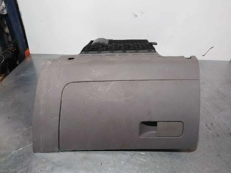 Guantera para Seat Toledo (Kg3)