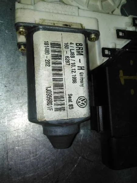 Motor Elevalunas Delantero Izquierdo para Seat Toledo (1M2)