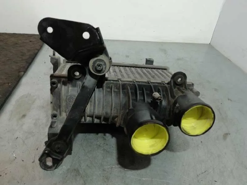 Intercooler para Toyota Corolla (E12)