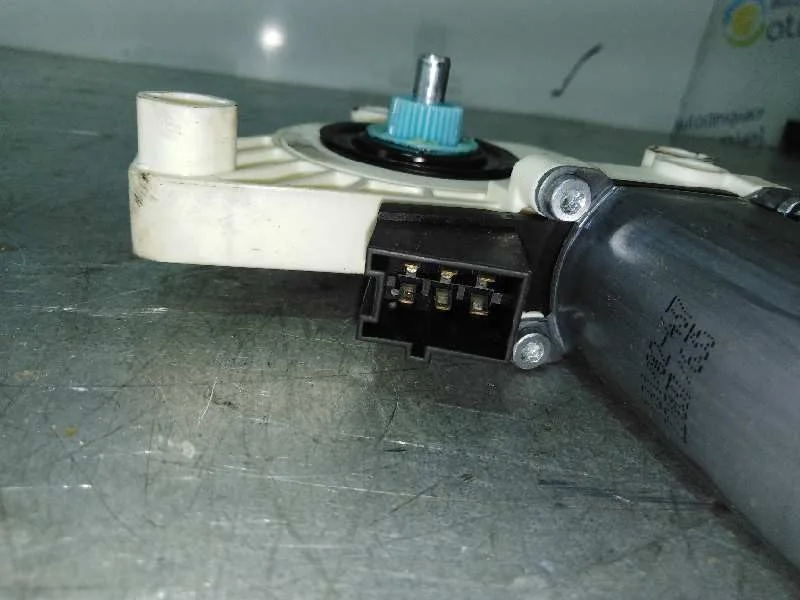 Motor Elevalunas Delantero Izquierdo para Mercedes-Benz Clase A (W169)