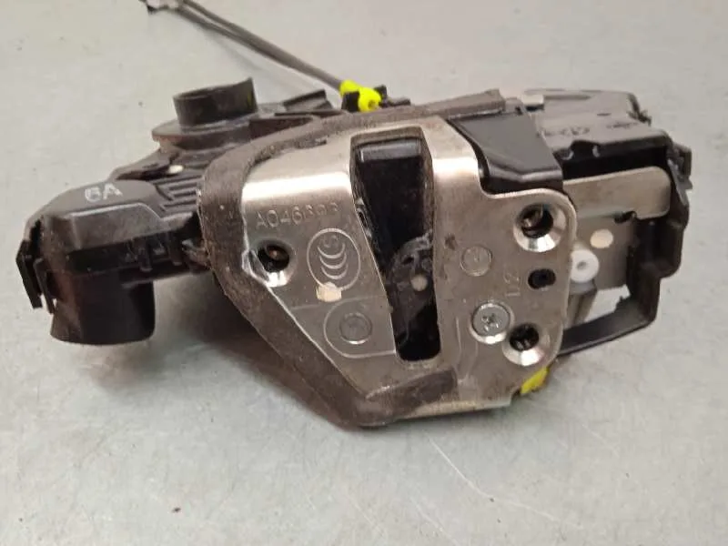 Cerradura Puerta Delantera Izquierda para Toyota Auris