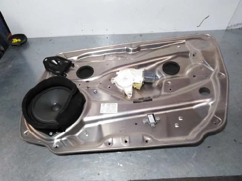 Elevalunas Delantero Derecho para Mercedes-Benz Clase C (W204) Berlina