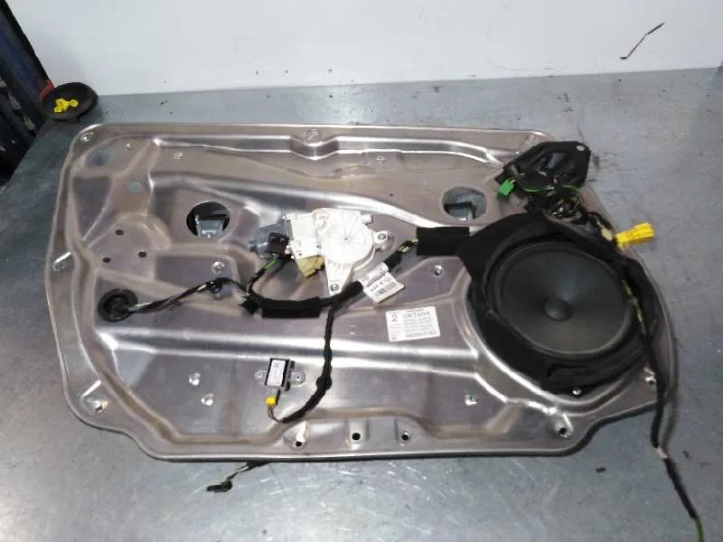 Elevalunas Delantero Izquierdo para Mercedes-Benz Clase C (W204) Berlina
