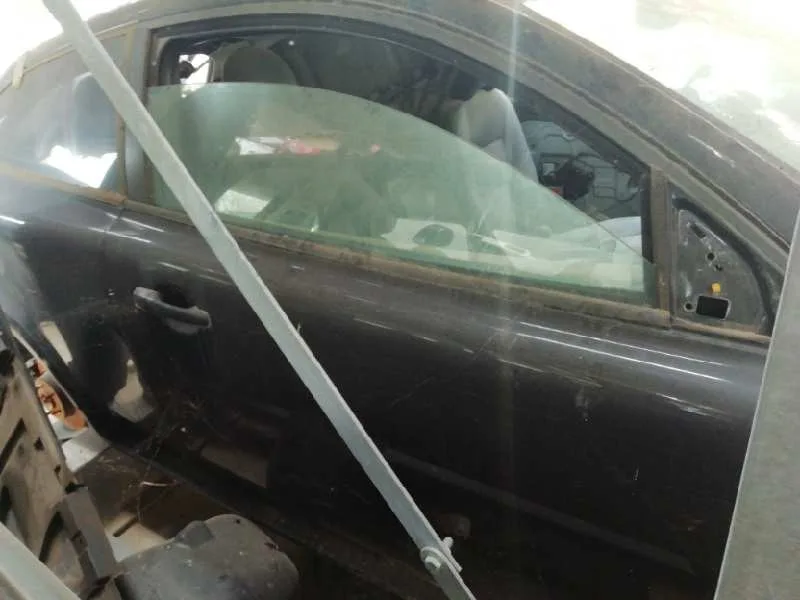 Puerta Delantera Derecha para Volvo C30