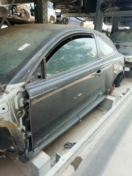 Puerta Delantera Izquierda para Volvo C30