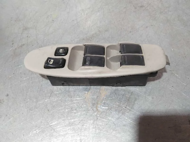 Mando Elevalunas Delantero Izquierdo para Nissan Almera Tino (V10M)