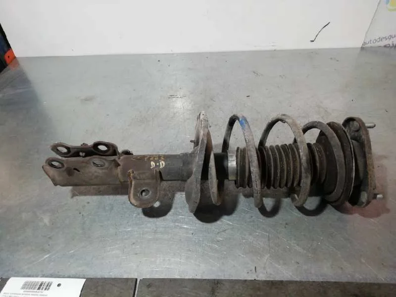 Amortiguador Delantero Derecho para Toyota Corolla (E15)